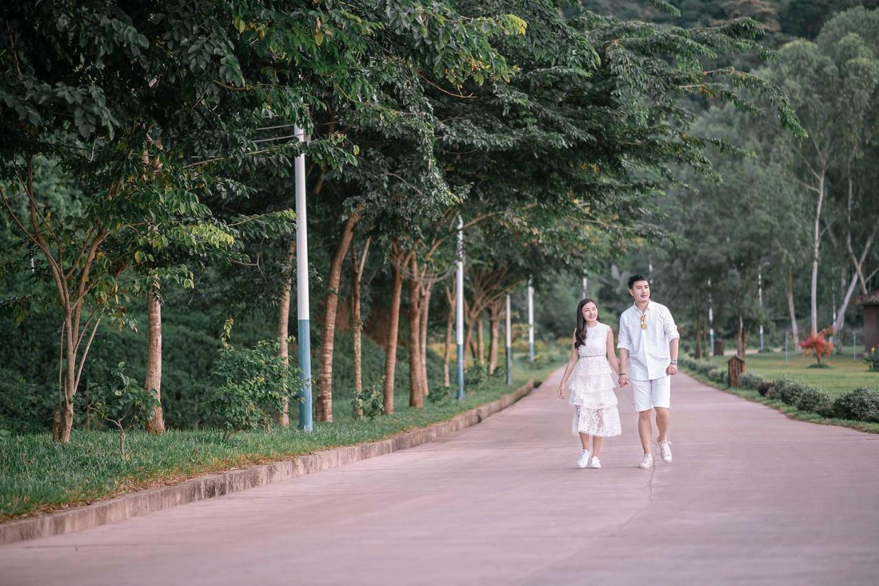 Dansavanh Namngum Resort Ban Keun Exterior photo